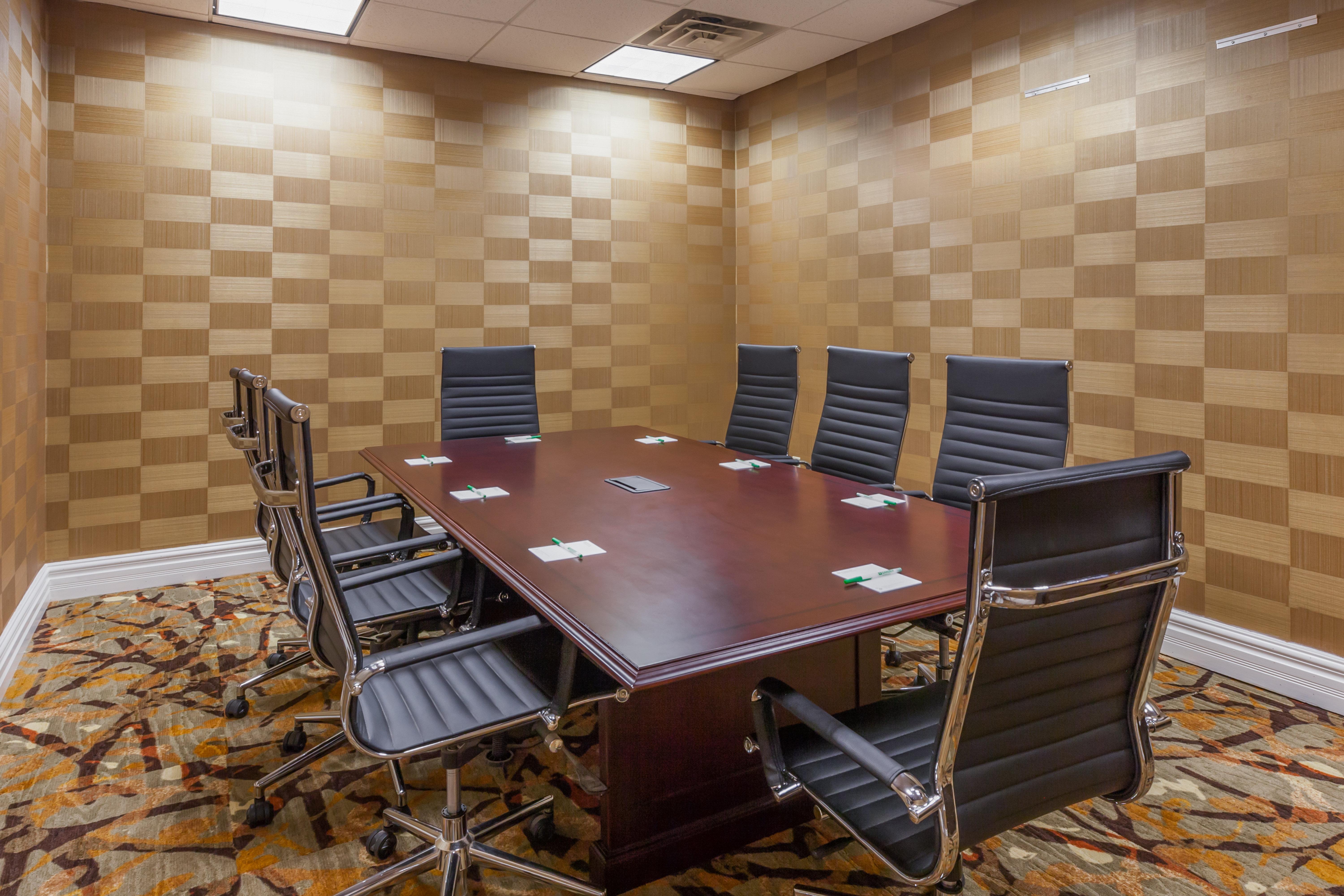 Holiday Inn Hotel & Suites Oklahoma City North By Ihg Bagian luar foto