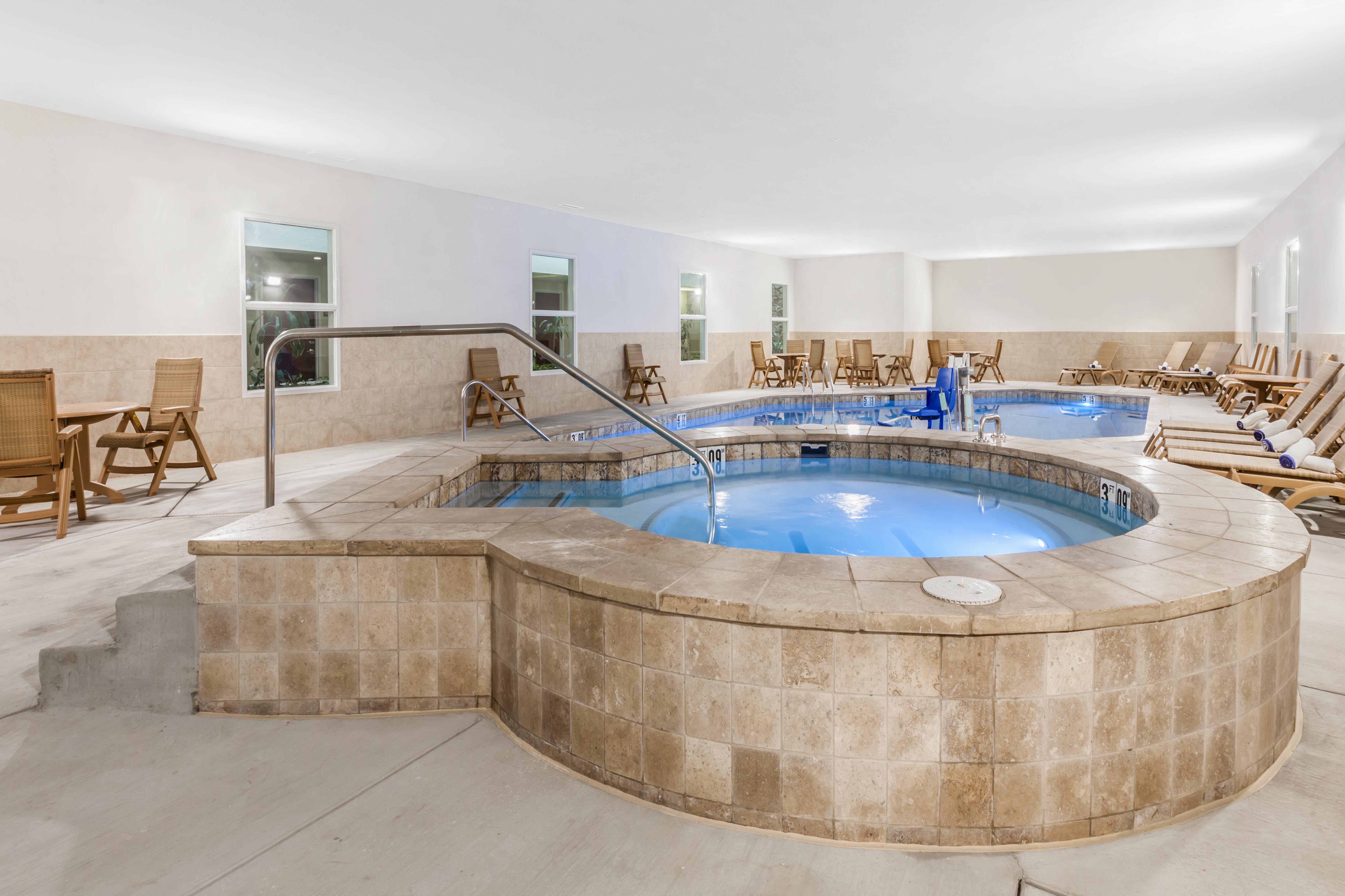 Holiday Inn Hotel & Suites Oklahoma City North By Ihg Bagian luar foto